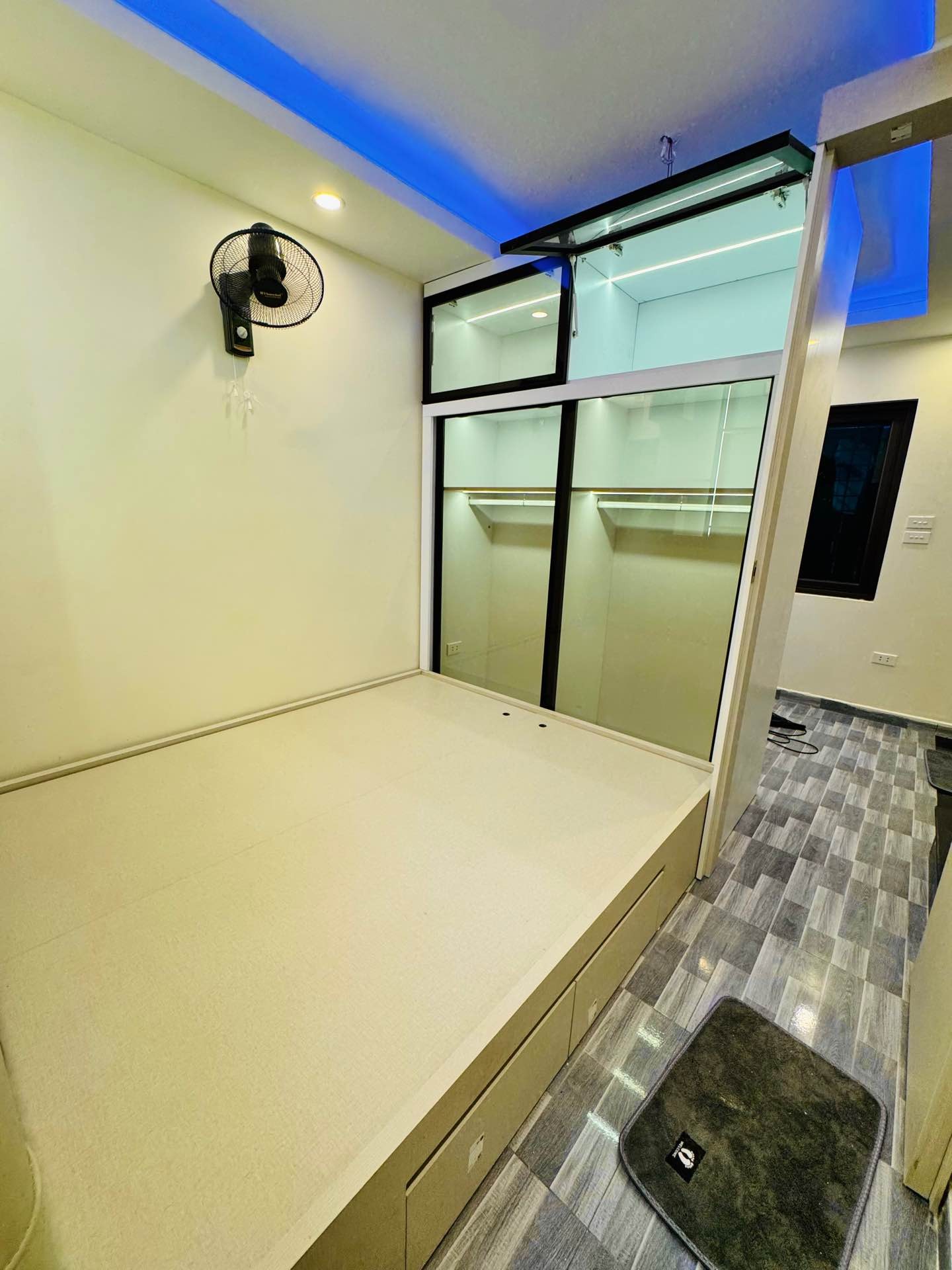 Bán nhà Tân Khai - diện tích 20m2 3 tầng - Nhà đẹp, full nội thất - giá 2,26 tỷ