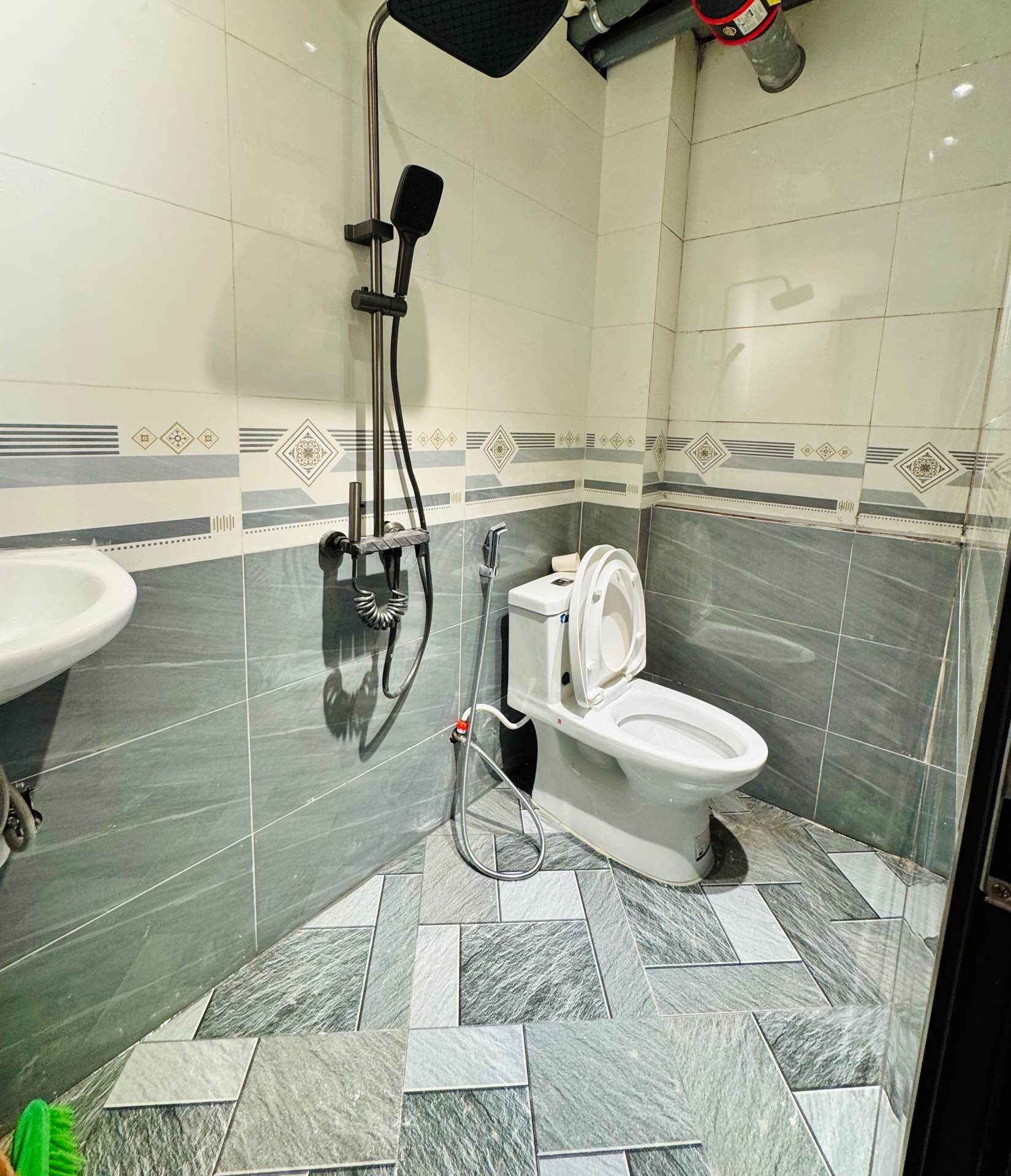 Bán nhà Tân Khai - diện tích 20m2 3 tầng - Nhà đẹp, full nội thất - giá 2,26 tỷ