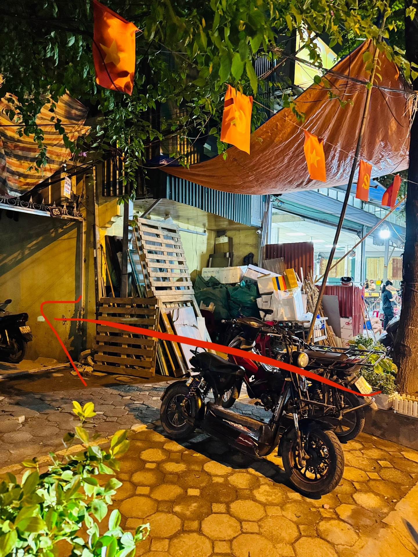 Bán nhà Tân Khai - diện tích 20m2 3 tầng - Nhà đẹp, full nội thất - giá 2,26 tỷ
