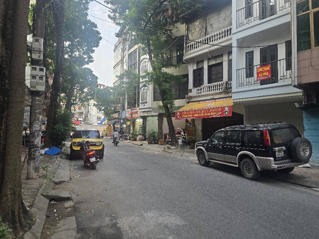 Bán nhà Kim Đồng - diện tích 56m2 4 tầng - Ô tô tránh - giá 25 tỷ