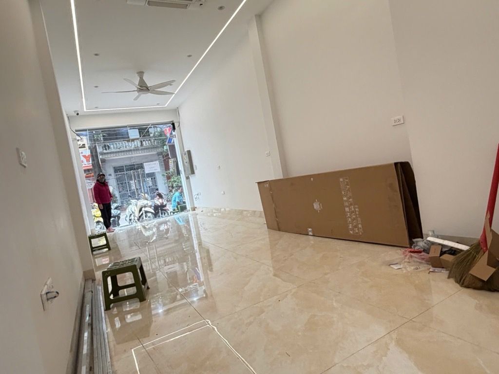 Bán nhà Đền Lừ 2 - diện tích 40m2 7 tầng - Thang máy - giá 26,5 tỷ