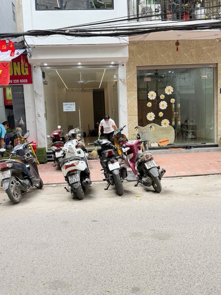 Bán nhà Đền Lừ 2 - diện tích 40m2 7 tầng - Thang máy - giá 26,5 tỷ