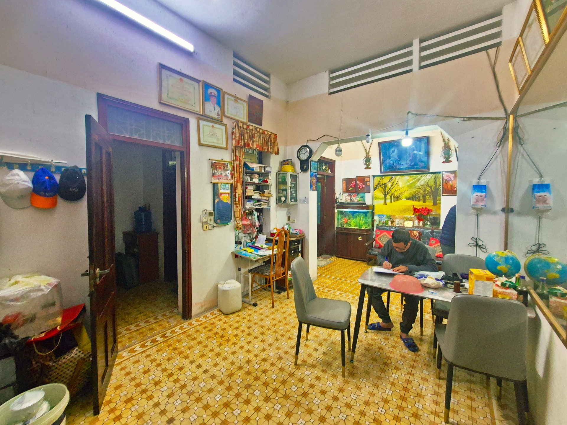 Bán nhà Nguyễn Ngọc Nại - diện tích 96m2 3 tầng - Ô tô đỗ cửa - giá 32,5 tỷ