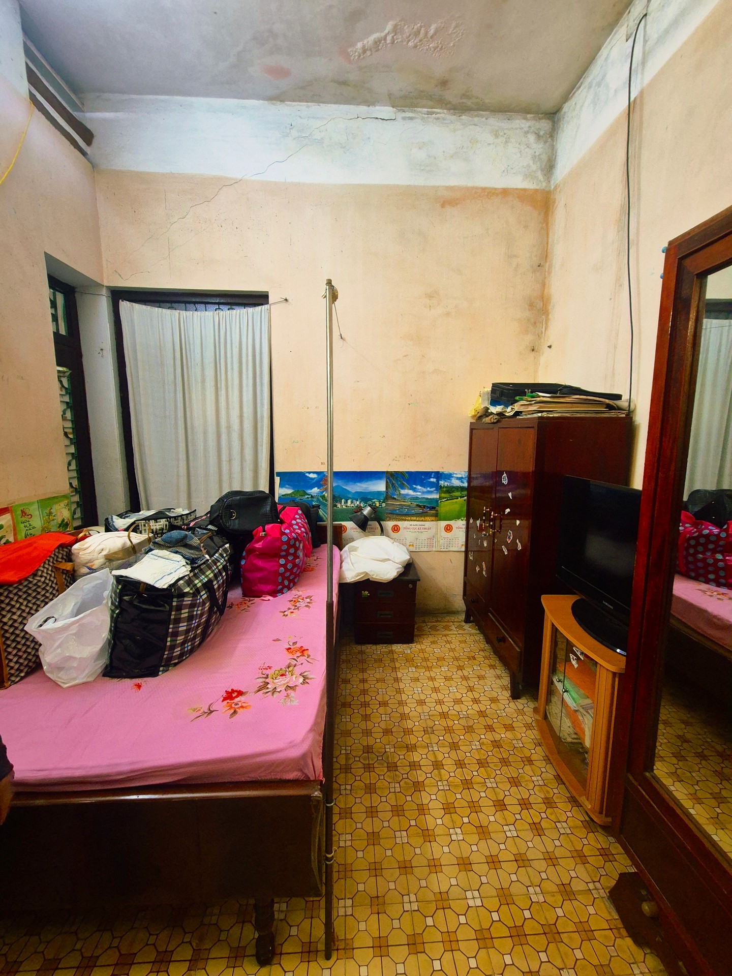 Bán nhà Nguyễn Ngọc Nại - diện tích 96m2 3 tầng - Ô tô đỗ cửa - giá 32,5 tỷ