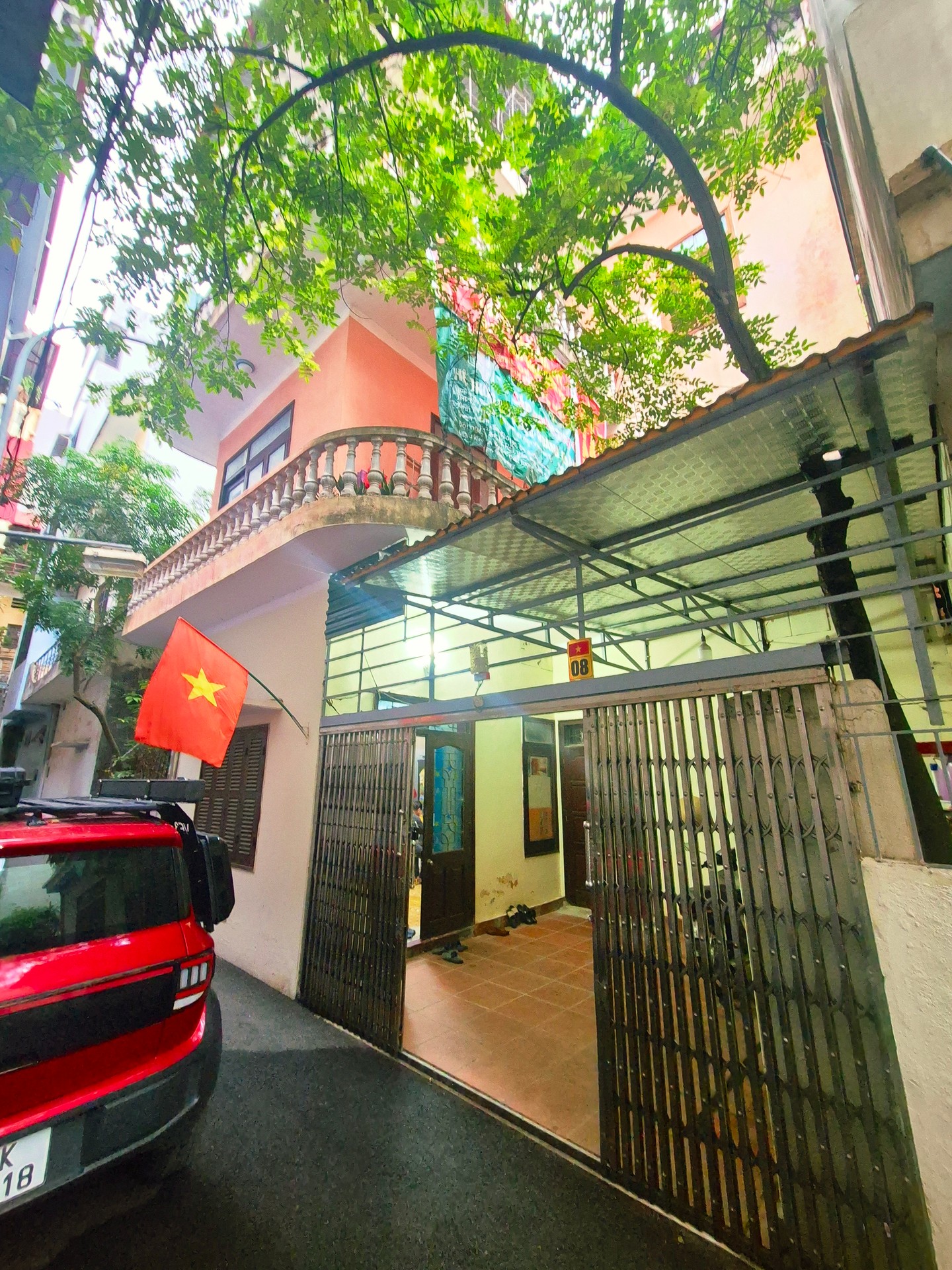 Bán nhà Nguyễn Ngọc Nại - diện tích 96m2 3 tầng - Ô tô đỗ cửa - giá 32,5 tỷ