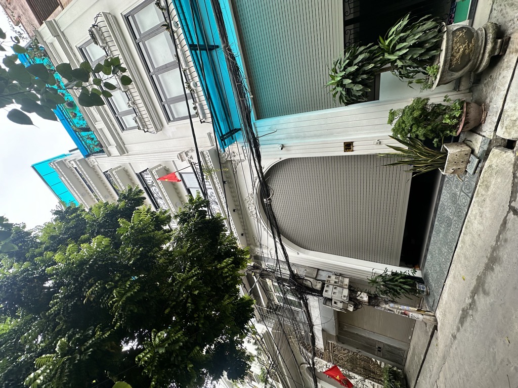 Bán nhà Tân Mai - diện tích 51m2 8 tầng - Ô tô cất trong nhà - giá 24,8 tỷ