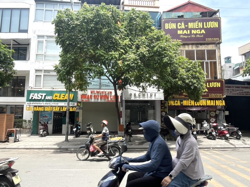 Bán nhà Hào Nam - diện tích 73m2 3 tầng - Lô góc 2 mặt thoáng - giá 35 tỷ