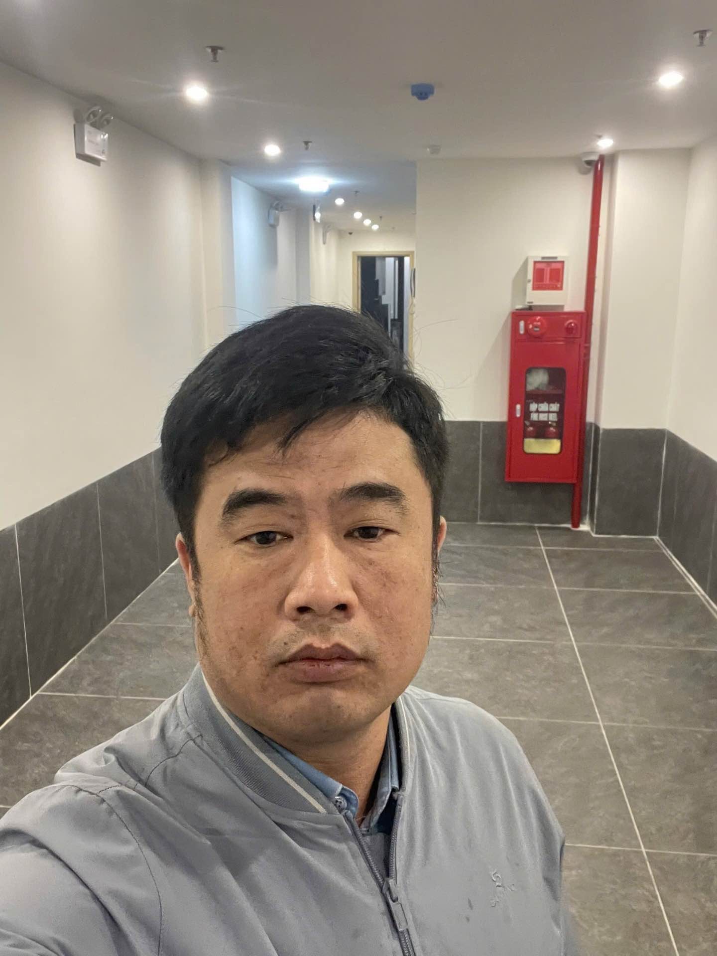 Bán nhà Nguyễn Ngọc Nại - diện tích 81m2 8 tầng - Ô tô vào nhà - giá 29,8 tỷ