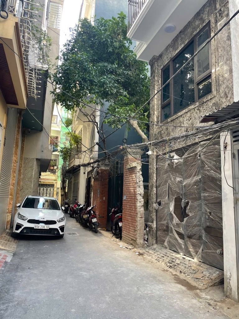 Bán nhà Nguyễn Ngọc Nại - diện tích 81m2 8 tầng - Ô tô vào nhà - giá 29,8 tỷ