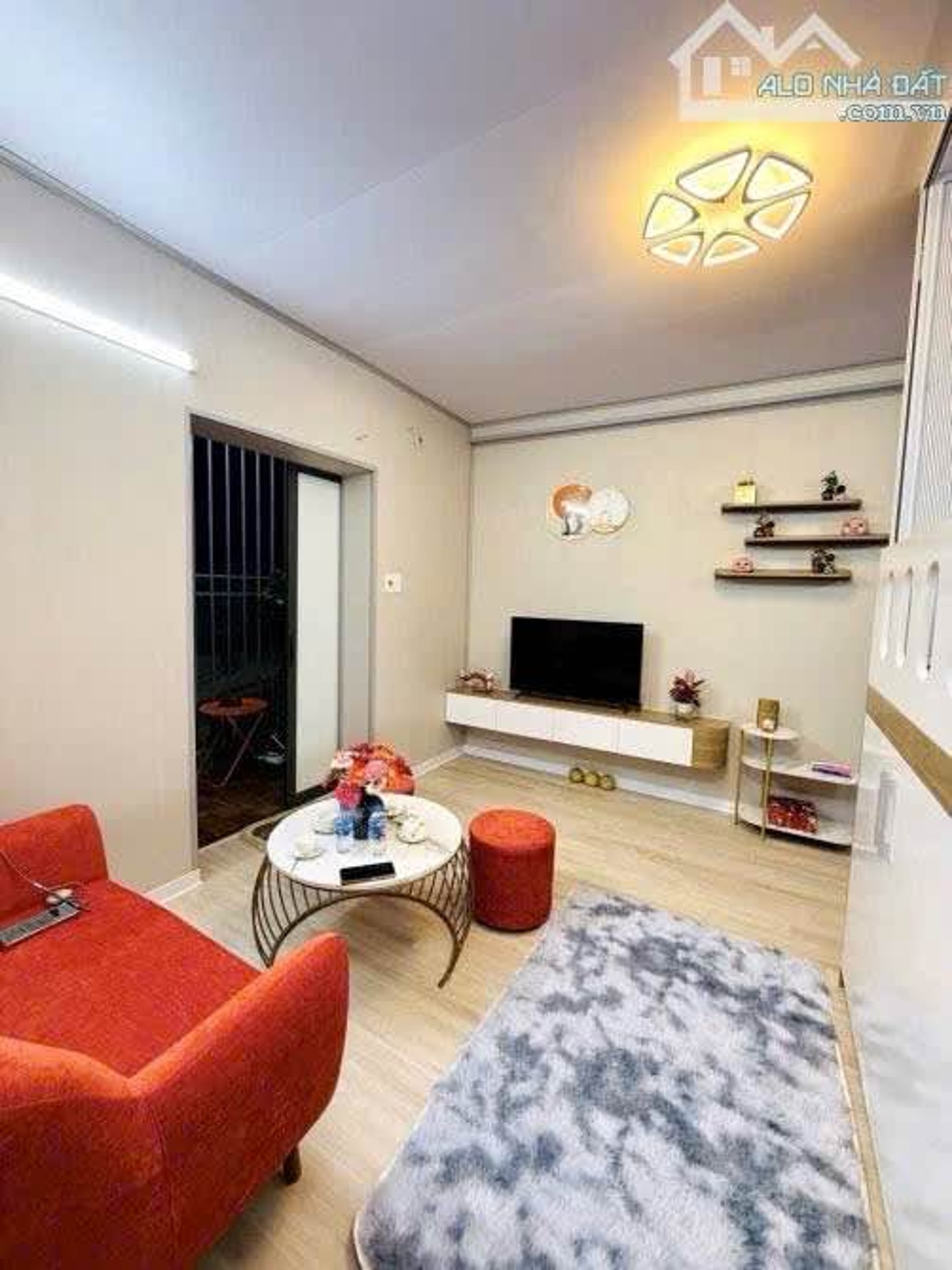 Bán nhà Hồng Mai - diện tích 45m2 2 tầng - Lô góc - giá 2,9 tỷ