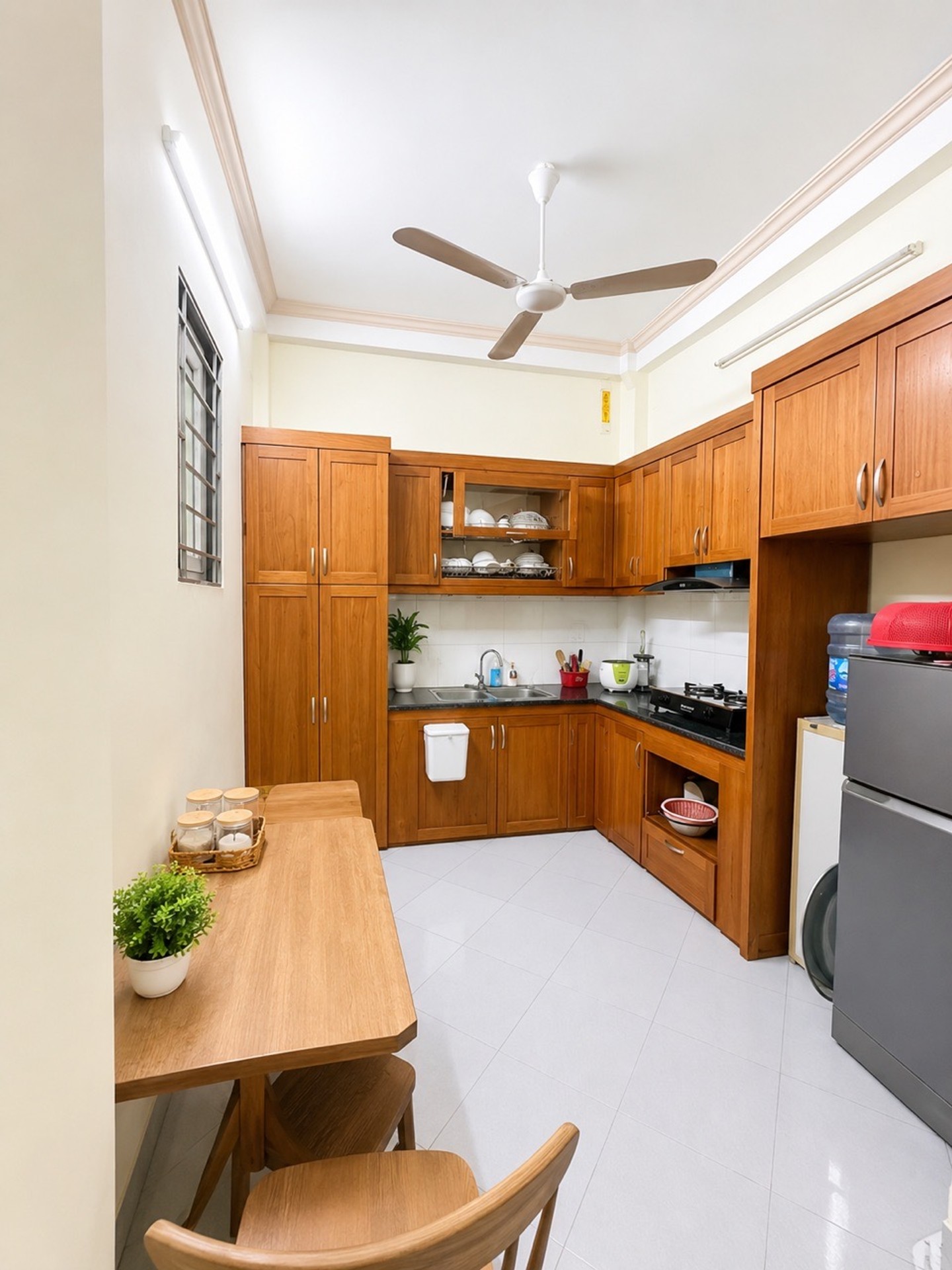 Bán nhà Hoàng Mai - diện tích 30m2 3 tầng - Lô góc 2 mặt ngõ - giá 5,1 tỷ
