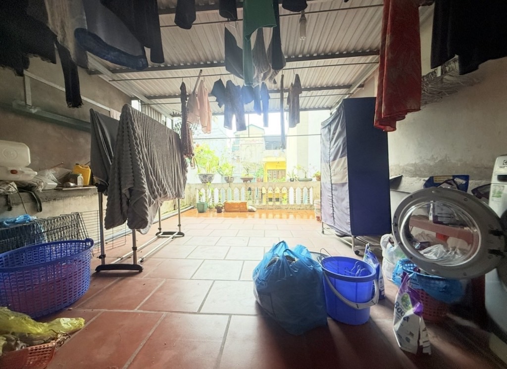 Bán nhà Vân Đồn - diện tích 97m2 6 tầng - Đang cập nhật - giá 34 tỷ