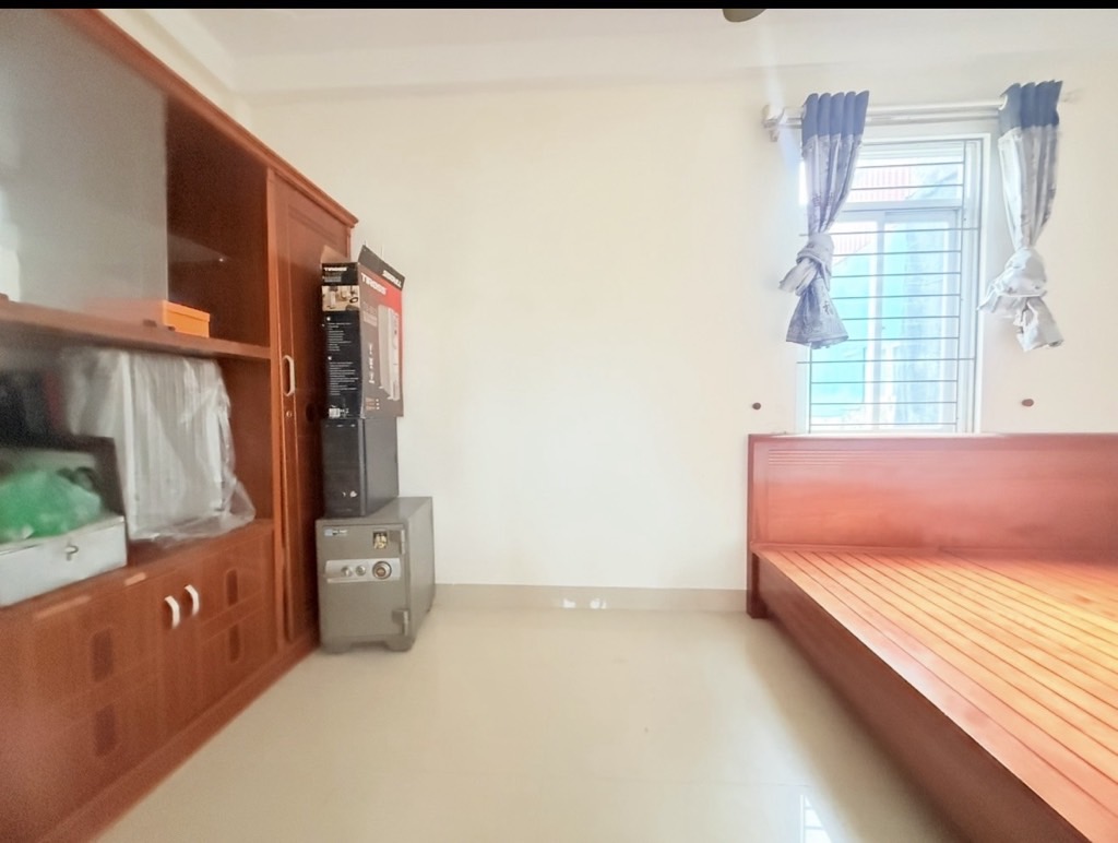 Bán nhà Vân Đồn - diện tích 97m2 6 tầng - Đang cập nhật - giá 34 tỷ