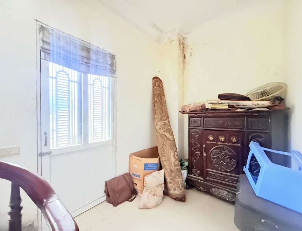 Bán nhà Vân Đồn - diện tích 97m2 6 tầng - Đang cập nhật - giá 34 tỷ