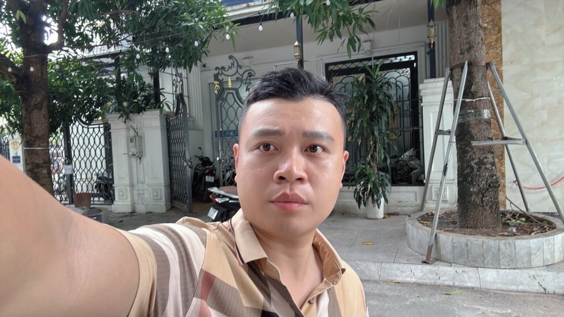 Bán nhà Ngõ 2 ô tô tránh (5 - 7m) - diện tích 88.5m2 5 tầng - Ô TÔ TRÁNH - giá 35 tỷ