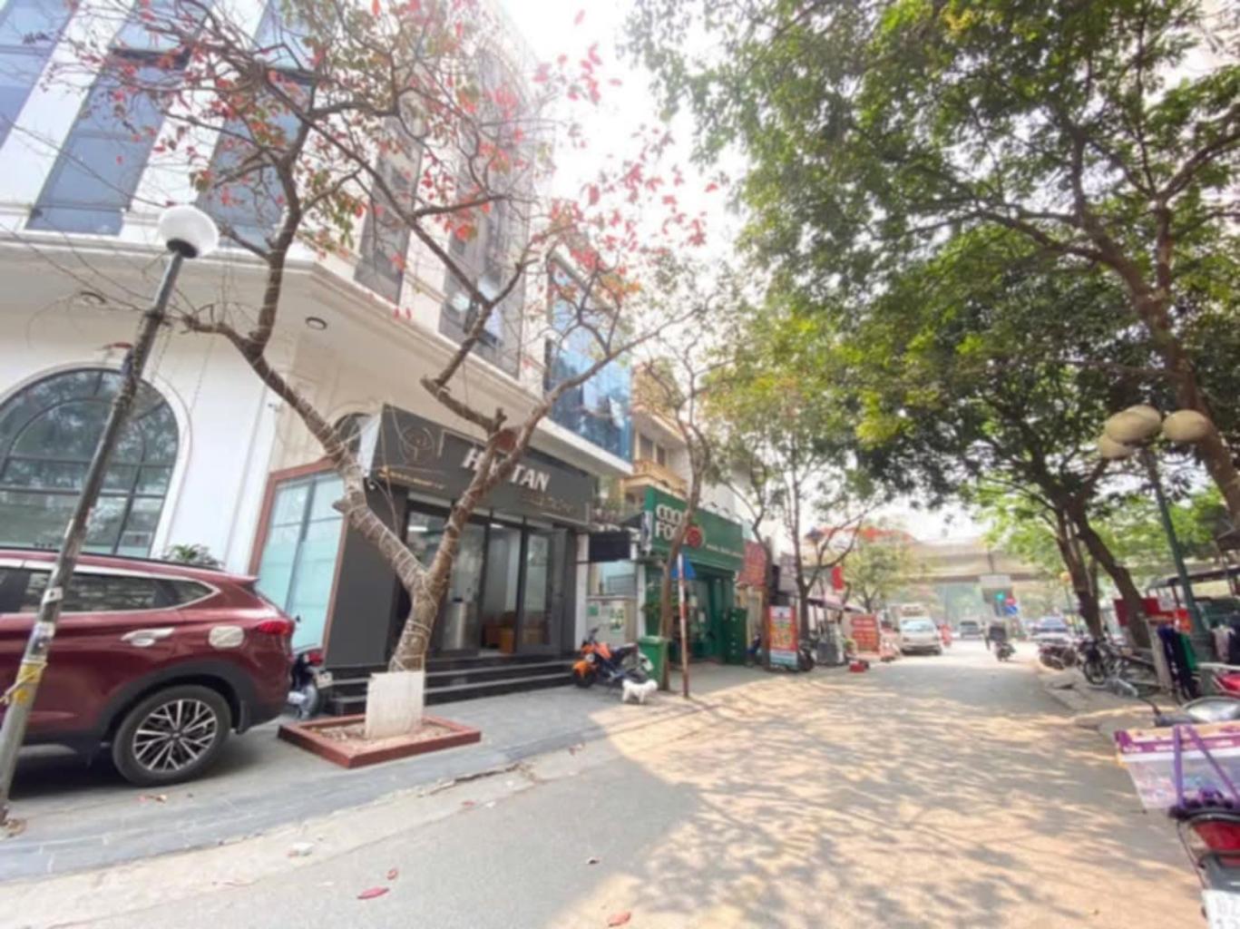 Bán nhà Ngõ 4 - diện tích 203m2 7 tầng - Lô góc 3 mặt thoáng - giá 74 tỷ