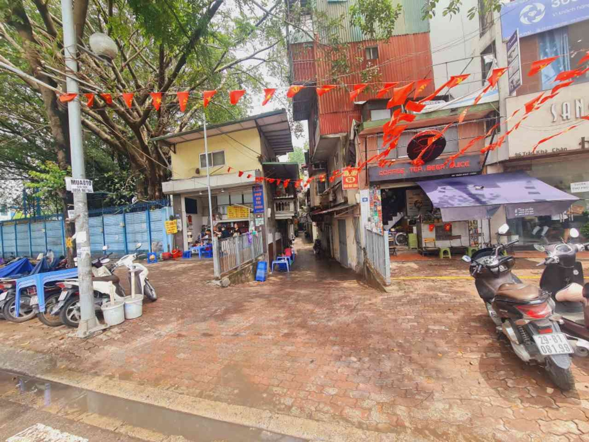 Bán nhà Trần Khát Chân - diện tích 39m2 1 tầng - Ô tô đỗ cửa - giá 12,8 tỷ