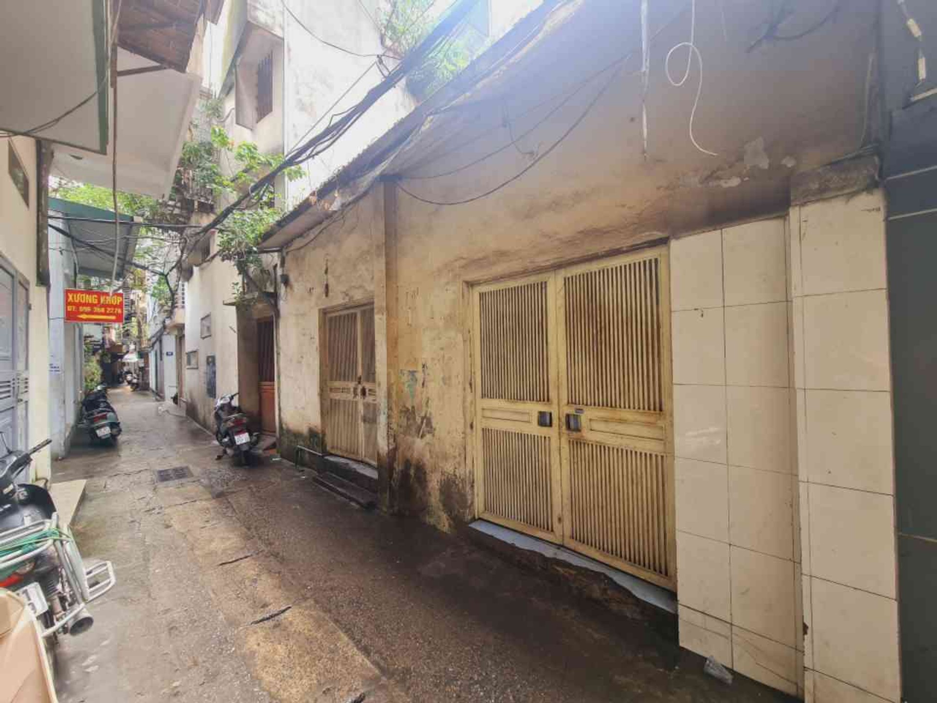 Bán nhà Trần Khát Chân - diện tích 39m2 1 tầng - Ô tô đỗ cửa - giá 12,8 tỷ