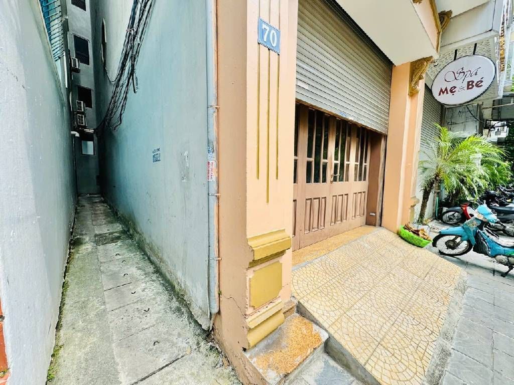 Bán nhà Lạc Nghiệp - diện tích 241.3m2 2 tầng - Mảnh đất vàng mặt phố - giá 129 tỷ