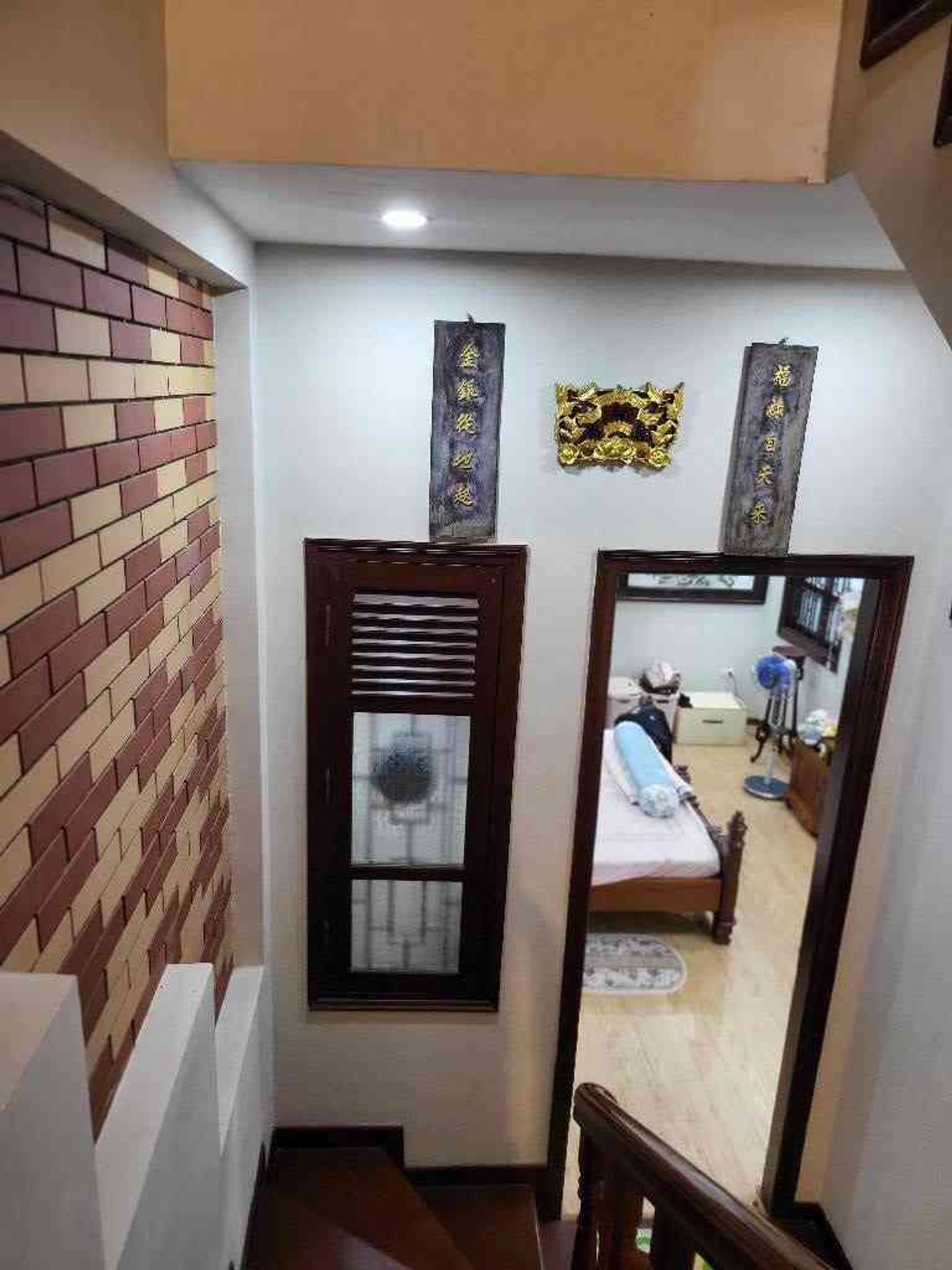 Bán nhà Giáp Bát - diện tích 31m2 5 tầng - mặt ngõ thông, cách ô tô 10m - giá 8,8 tỷ