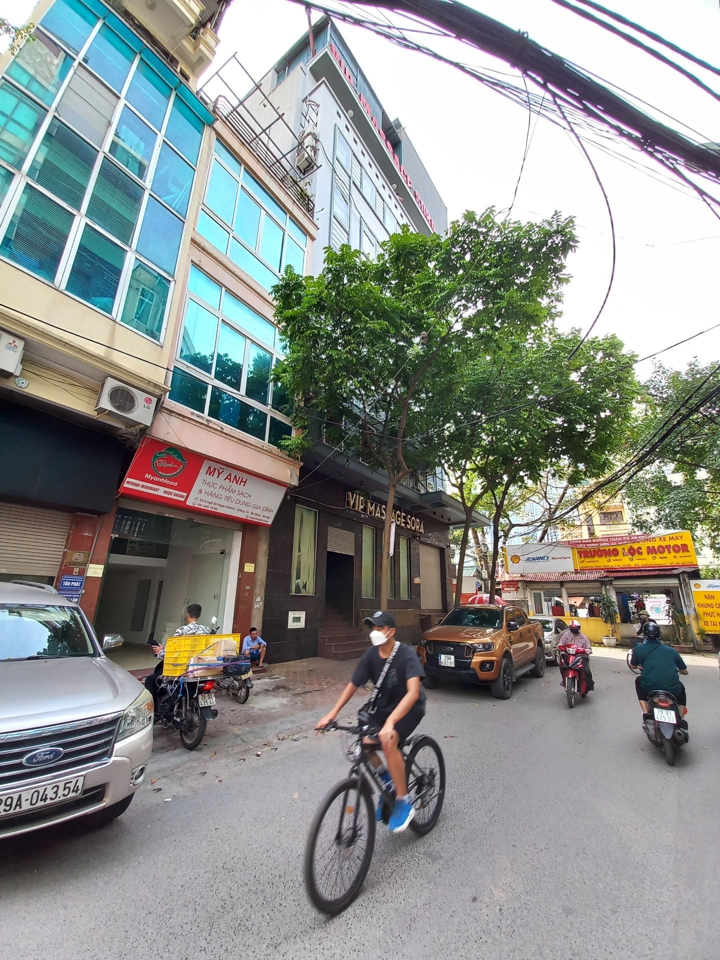 Bán nhà Ngọc Khánh - diện tích 106m2 9 tầng - Lô góc 2 mặt thoáng - giá 82 tỷ