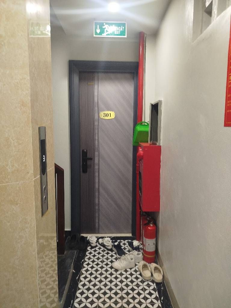 Bán nhà Bạch Mai - diện tích 70m2 7 tầng - Lô góc, thang máy - giá 28 tỷ