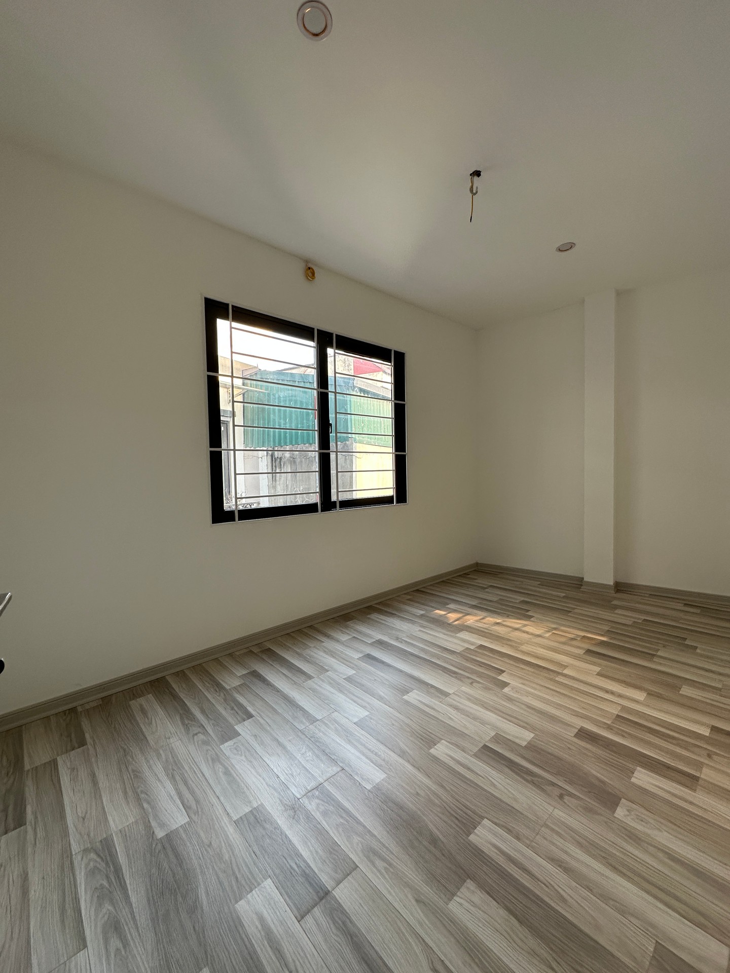 Bán nhà Trần Khát Chân - diện tích 42m2 5 tầng - Lô góc thoáng sáng - giá 12,5 tỷ