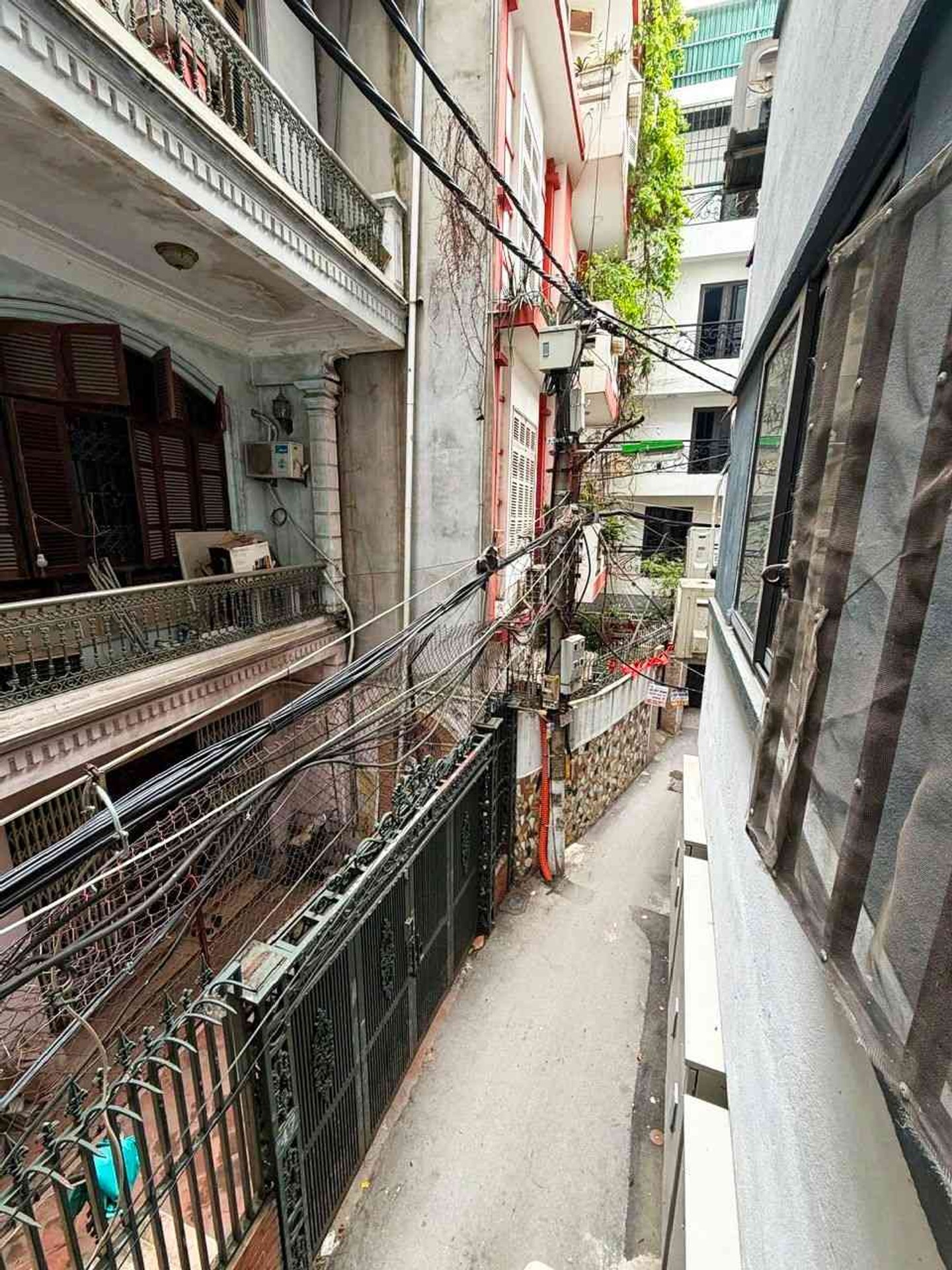 Bán nhà Khâm Thiên - diện tích 35m2 1 tầng - Thang máy - giá 1,8 tỷ