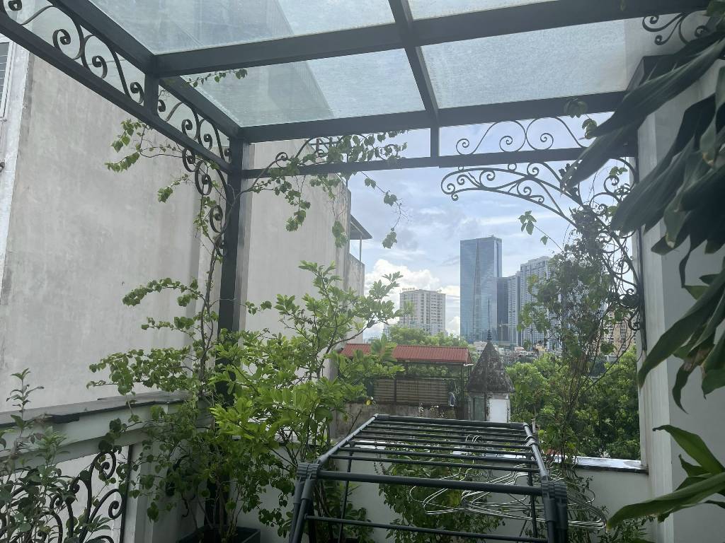 Bán nhà Giảng Võ - diện tích 159m2 9 tầng - Ô tô đỗ chạy thoải mái - giá 98 tỷ