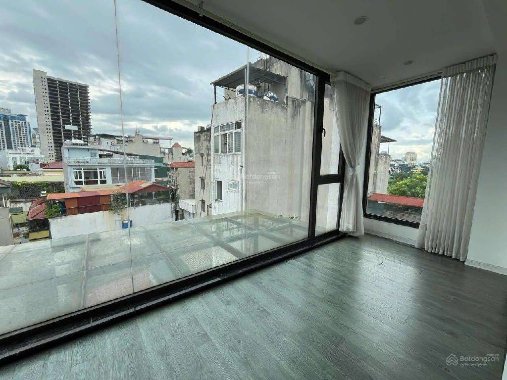 Bán nhà Giảng Võ - diện tích 159m2 9 tầng - Ô tô đỗ chạy thoải mái - giá 98 tỷ