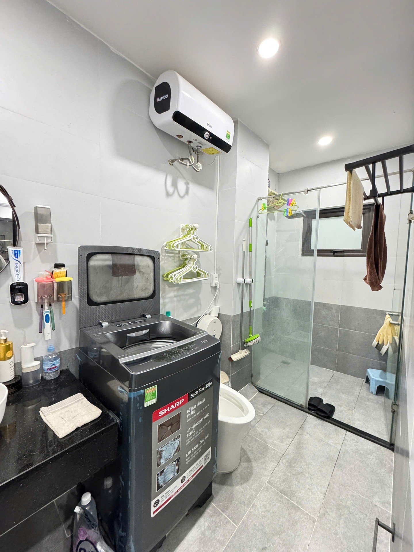 Bán nhà Tô Hoàng - diện tích 48m2 6 tầng - Lô góc 2 mặt tiền - giá 17,5 tỷ