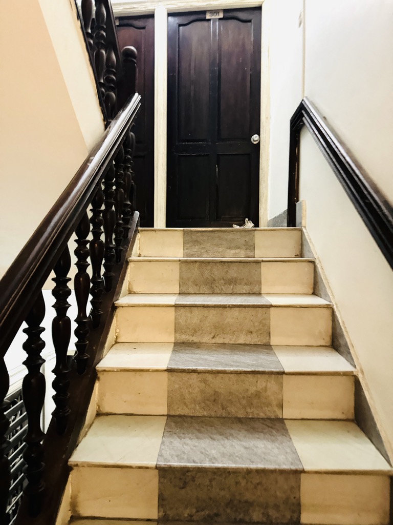 Bán nhà Trần Hưng Đạo - diện tích 133.5m2 5 tầng - Mặt phố VIP - giá 106,8 tỷ