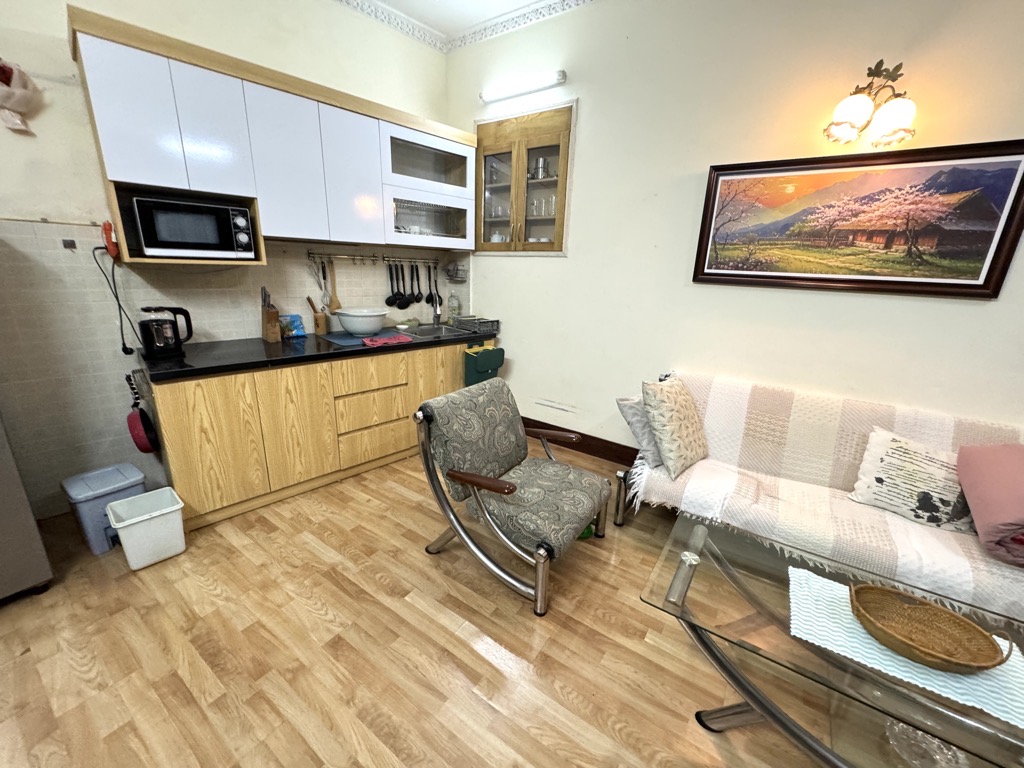 Bán nhà Trần Hưng Đạo - diện tích 133.5m2 5 tầng - Mặt phố VIP - giá 106,8 tỷ