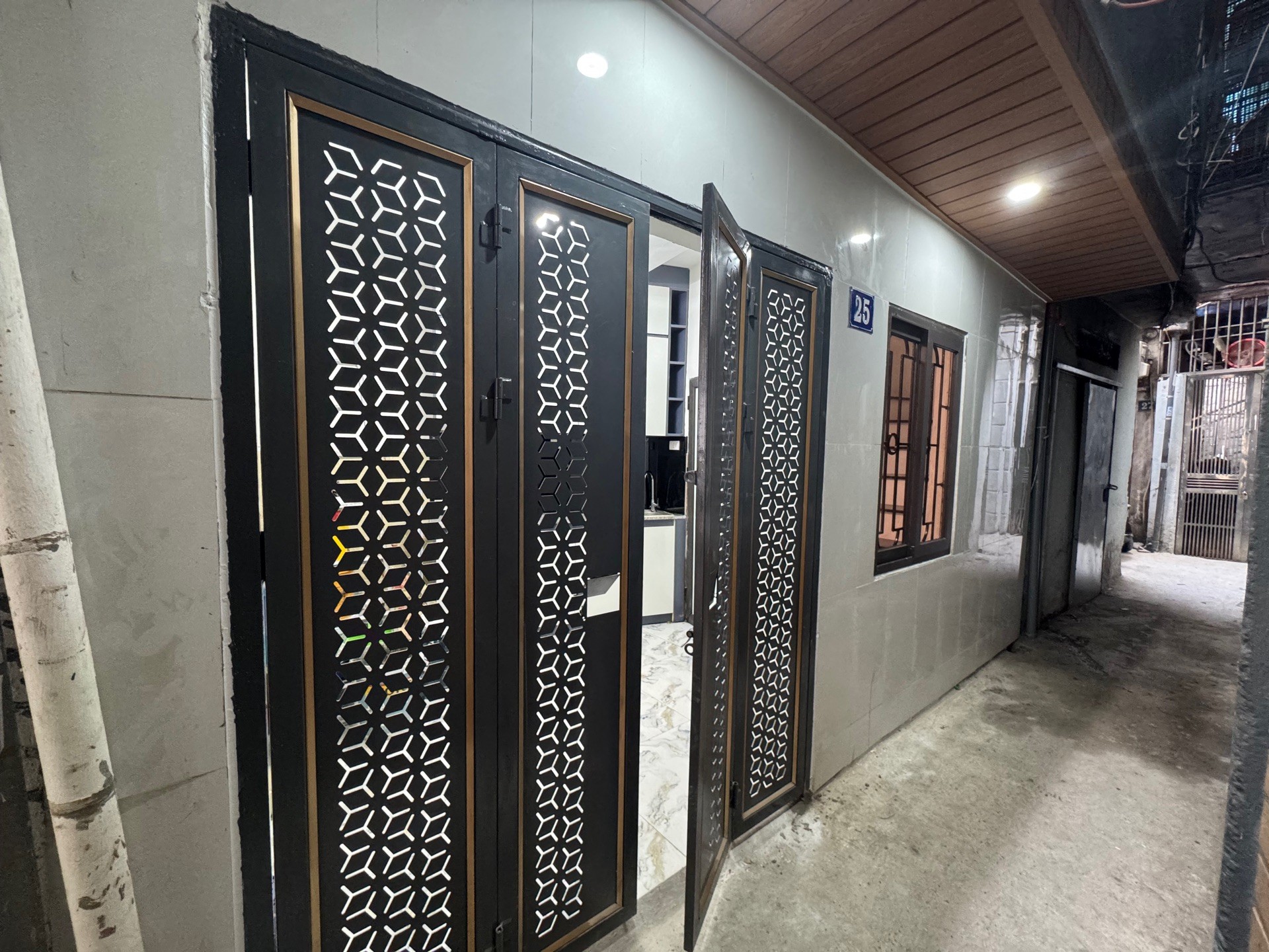 Bán nhà Hồng Mai - diện tích 11m2 4 tầng - Nhà đẹp, full nội thất - giá 3,5 tỷ
