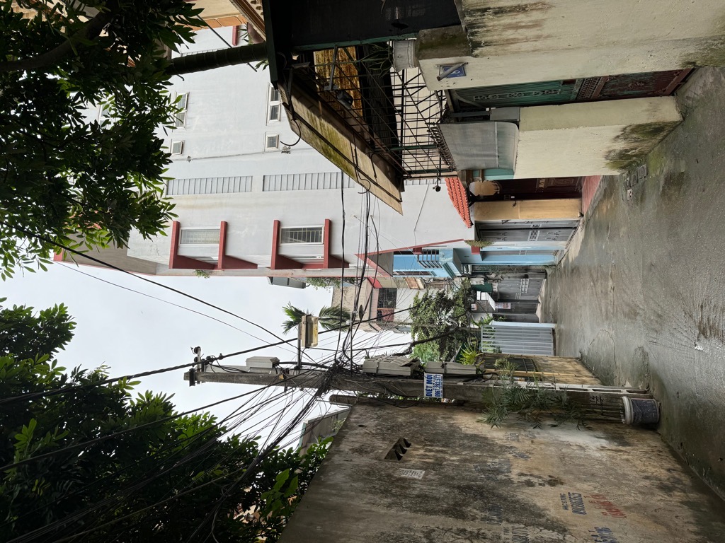 Bán nhà Nguyễn Khoái - diện tích 30m2 5 tầng - Ô TÔ DỪNG ĐỖ - giá 5,6 tỷ