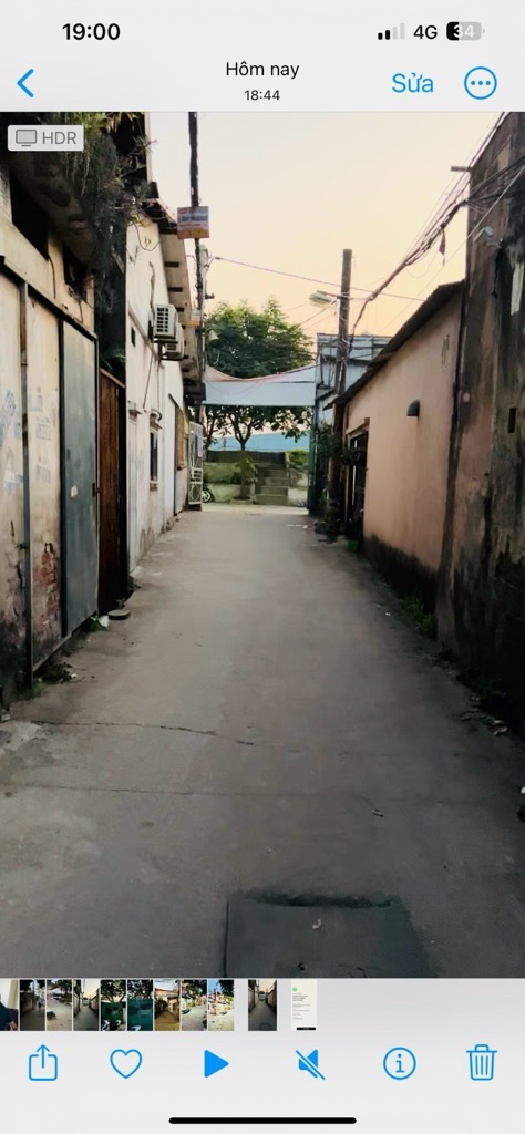 Bán nhà Nguyễn Khoái - diện tích 30m2 5 tầng - Ô TÔ DỪNG ĐỖ - giá 5,6 tỷ