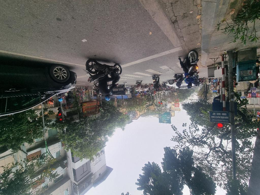 Bán nhà Phố Huế - diện tích 110m2 1 tầng - Mặt phố kinh doanh, nhiều khách - giá 25 tỷ