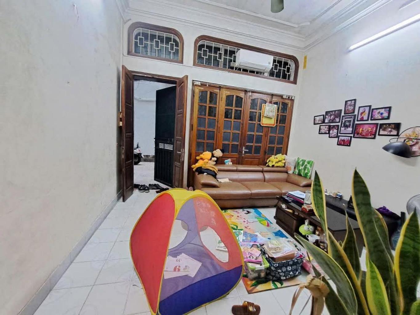 Bán nhà Thái Hà - diện tích 86m2 4 tầng - ô tô đỗ cửa - giá 31,5 tỷ