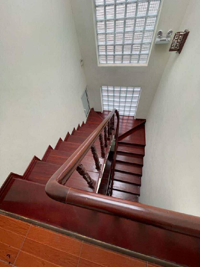 Bán nhà Tam Khương - diện tích 102m2 7 tầng - Lô góc 2 mặt thoáng - giá 34 tỷ