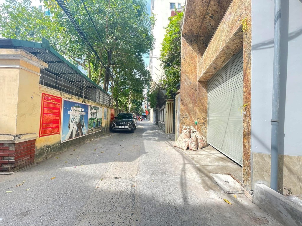 Bán nhà Cù Chính Lan - diện tích 100m2 9 tầng - Ô TÔ TRÁNH - giá 45 tỷ