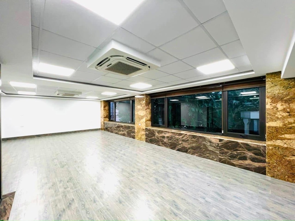 Bán nhà Cù Chính Lan - diện tích 100m2 9 tầng - Ô TÔ TRÁNH - giá 45 tỷ