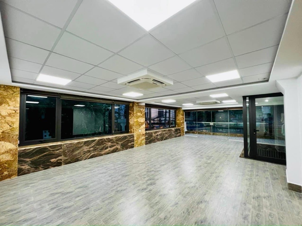 Bán nhà Cù Chính Lan - diện tích 100m2 9 tầng - Ô TÔ TRÁNH - giá 45 tỷ