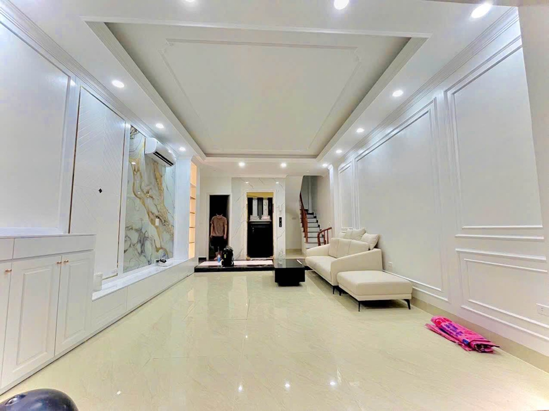 Bán nhà Vĩnh Hưng - diện tích 44m2 6 tầng - Thang máy, xây mới cứng - giá 15 tỷ