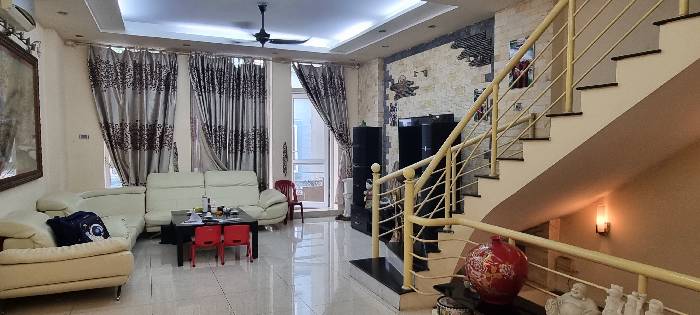 Bán nhà Trần Khát Chân - diện tích 88m2 5 tầng - Mặt ngõ thông - giá 25,5 tỷ