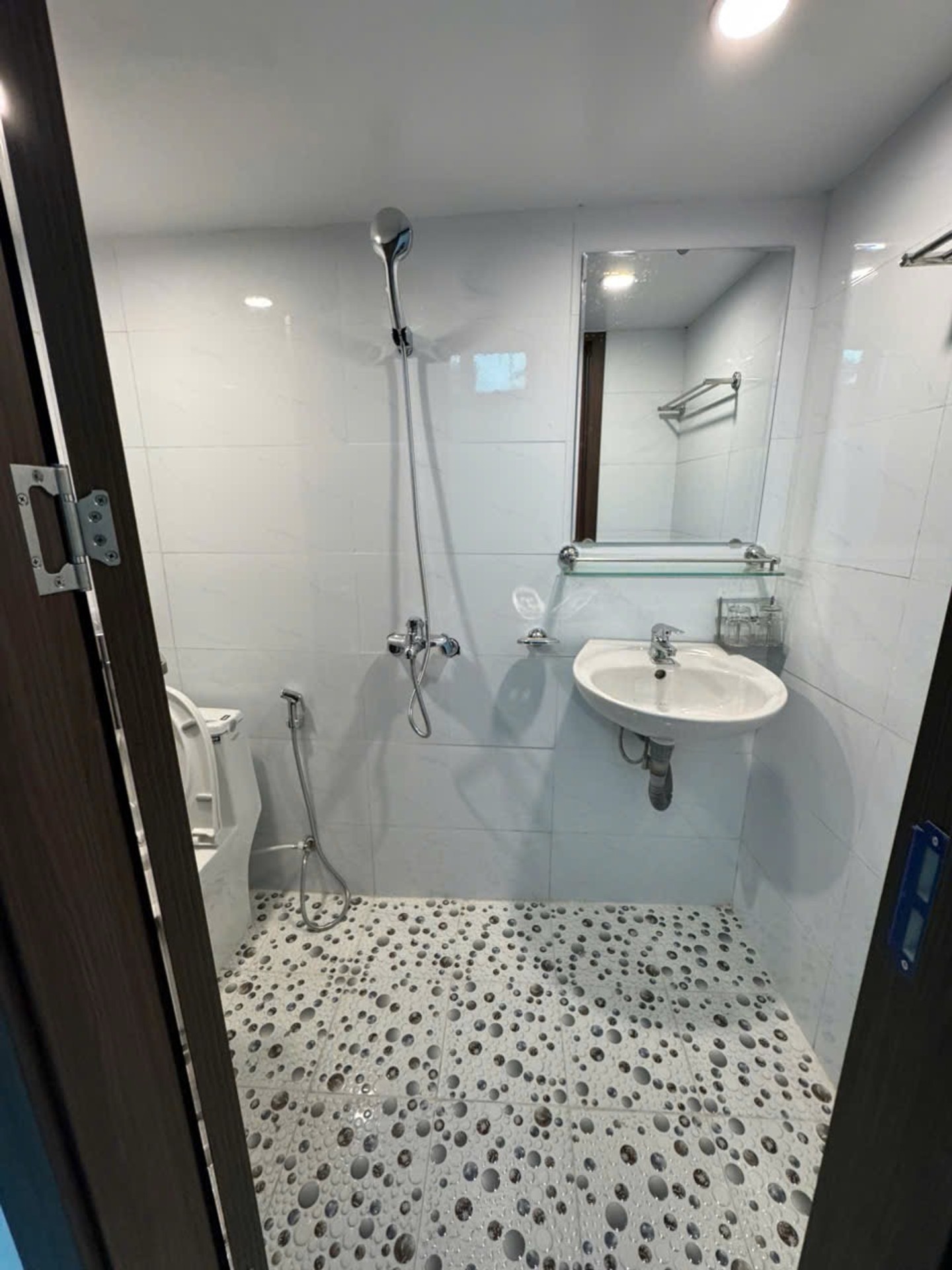 Bán nhà Mai Động - diện tích 85m2 2 tầng - ô tô tránh - giá 3,85 tỷ