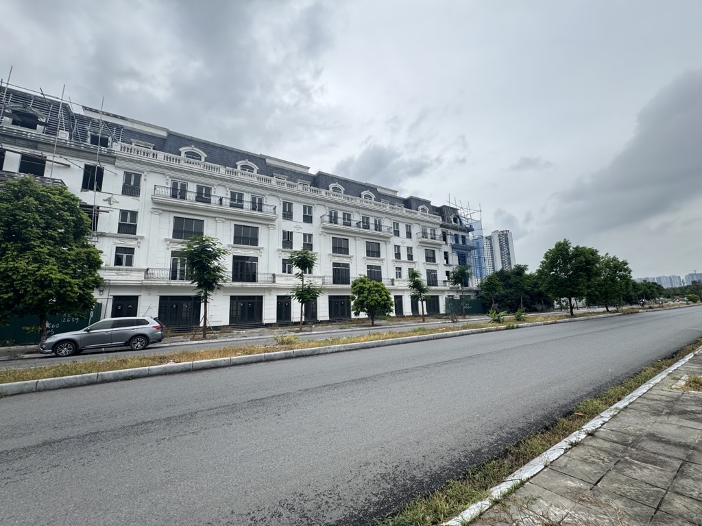 Bán nhà FLC Premier Parc - diện tích 96m2 5 tầng - Kinh doanh sầm uất - giá 40,5 tỷ