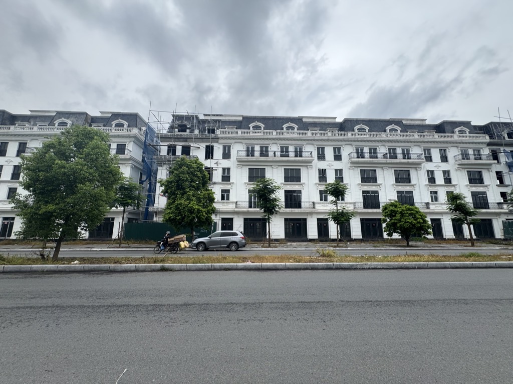 Bán nhà FLC Premier Parc - diện tích 96m2 5 tầng - Kinh doanh sầm uất - giá 40,5 tỷ