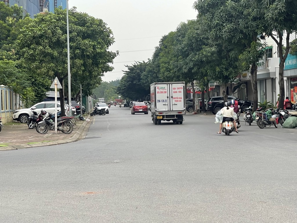 Bán nhà Ngõ 2 ô tô tránh Tây Nam Linh Đàm - diện tích 87.2m2 0 tầng - Đất - giá 37 tỷ