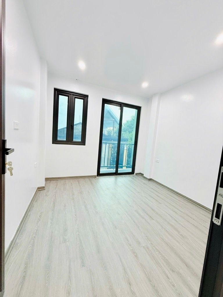 Bán nhà Thanh Đàm - diện tích 30m2 4 tầng - ô tô đỗ cửa - giá 6,45 tỷ