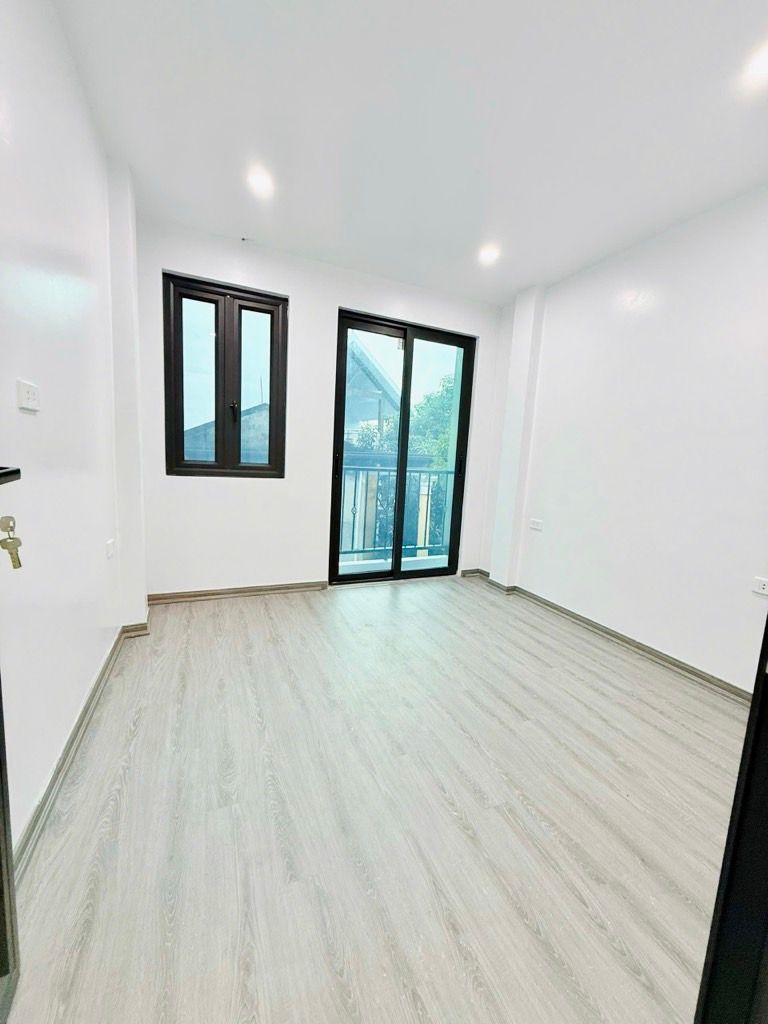Bán nhà Thanh Đàm - diện tích 30m2 4 tầng - ô tô đỗ cửa - giá 6,45 tỷ